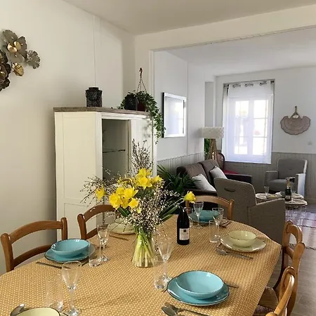 Hotel Maison De 3 Avec Wifi A Vaast La Hougue 4*